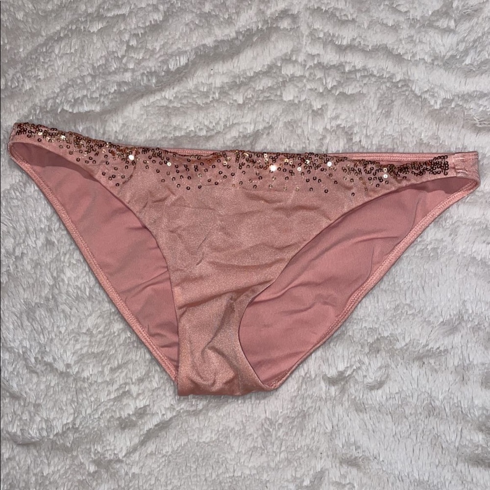 Swimsuit bottoms.